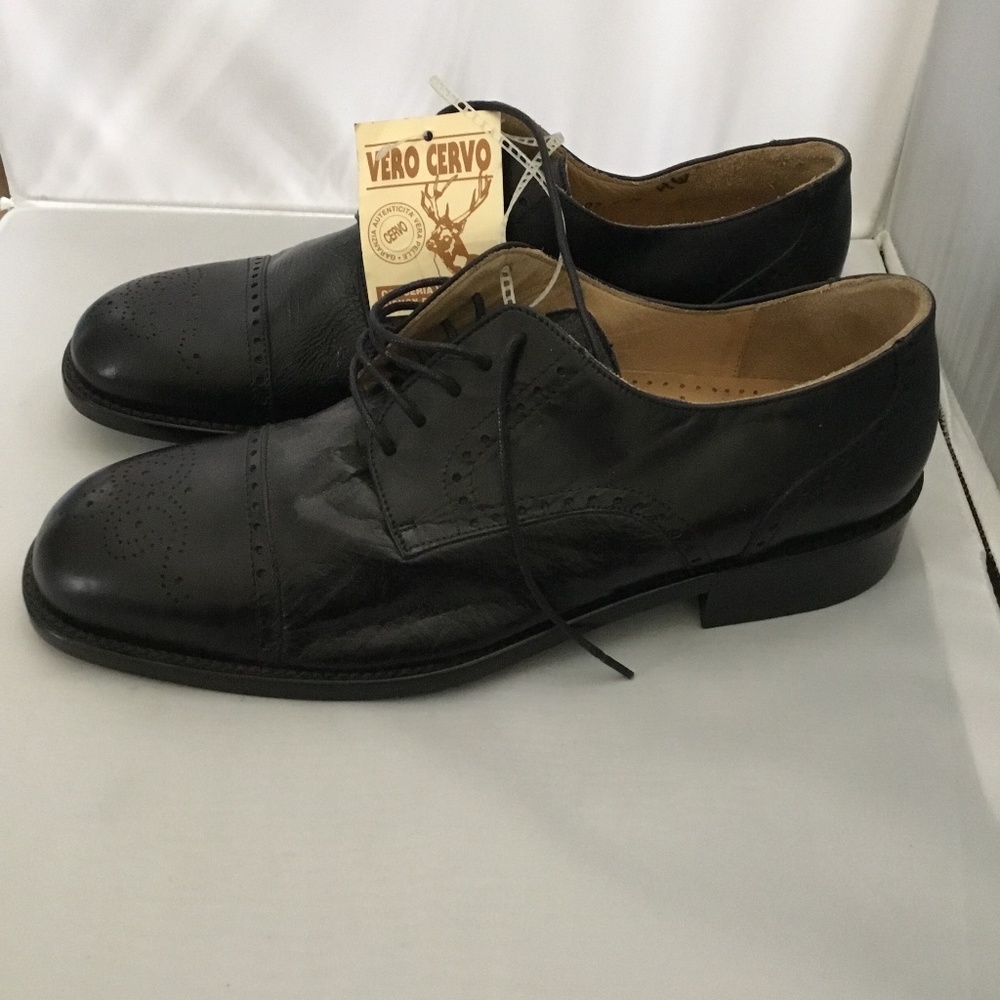 DRESS-UP SHOES FOR MEN. - Picture 3 of 8
